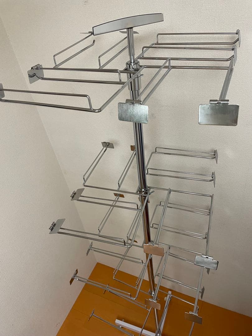 値下げ　新品　4段回転小物掛け　店舗什器