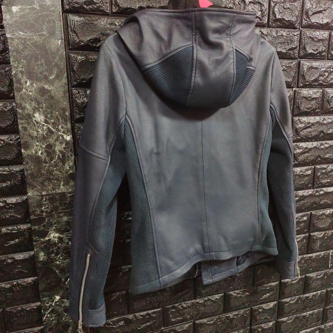 新品未使用品ノーアイディー濃紺ラムレザーライダースフード付きジャケット完売品