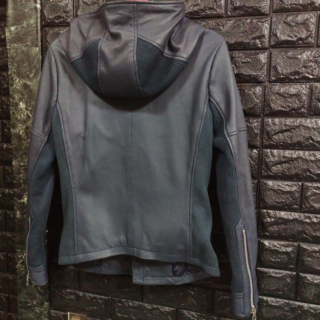 新品未使用品ノーアイディー濃紺ラムレザーライダースフード付きジャケット完売品