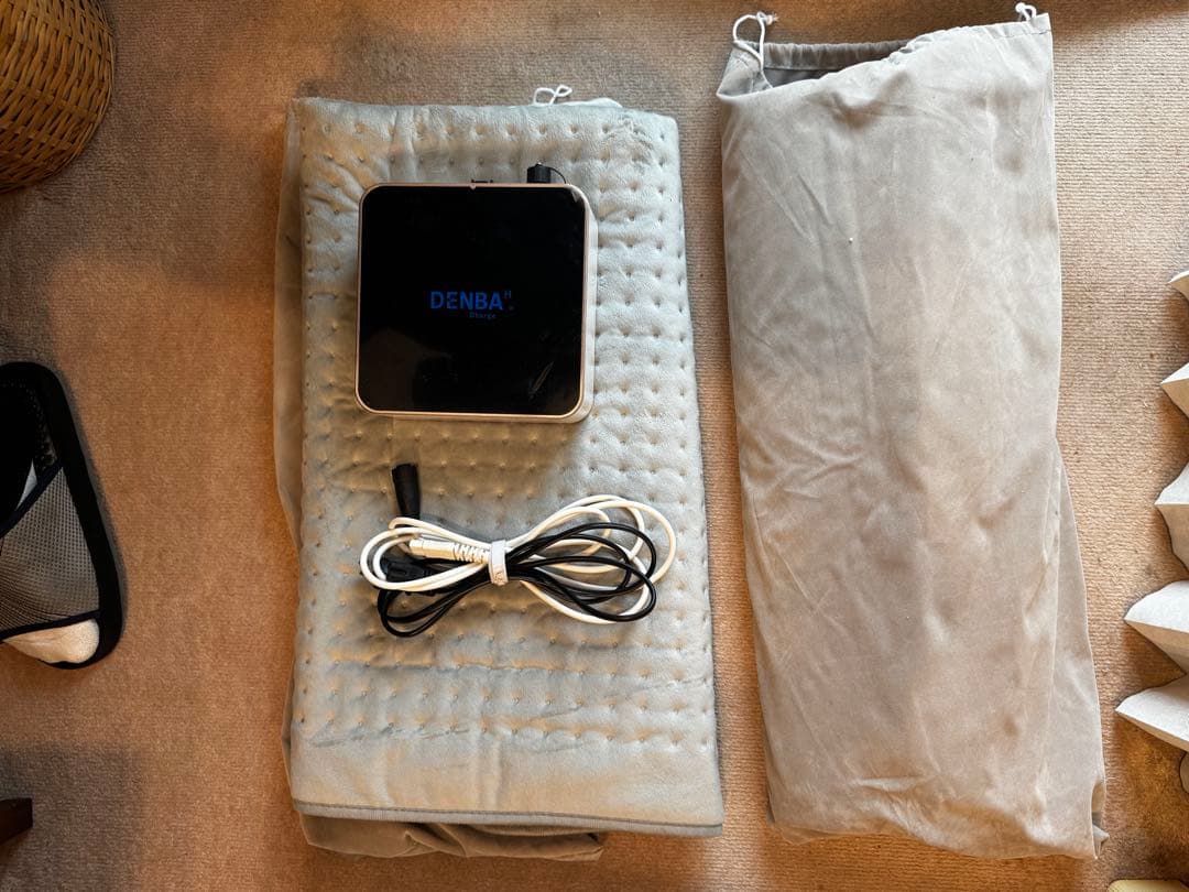 バ*タ様 DENBA Charge 健康管理デバイス