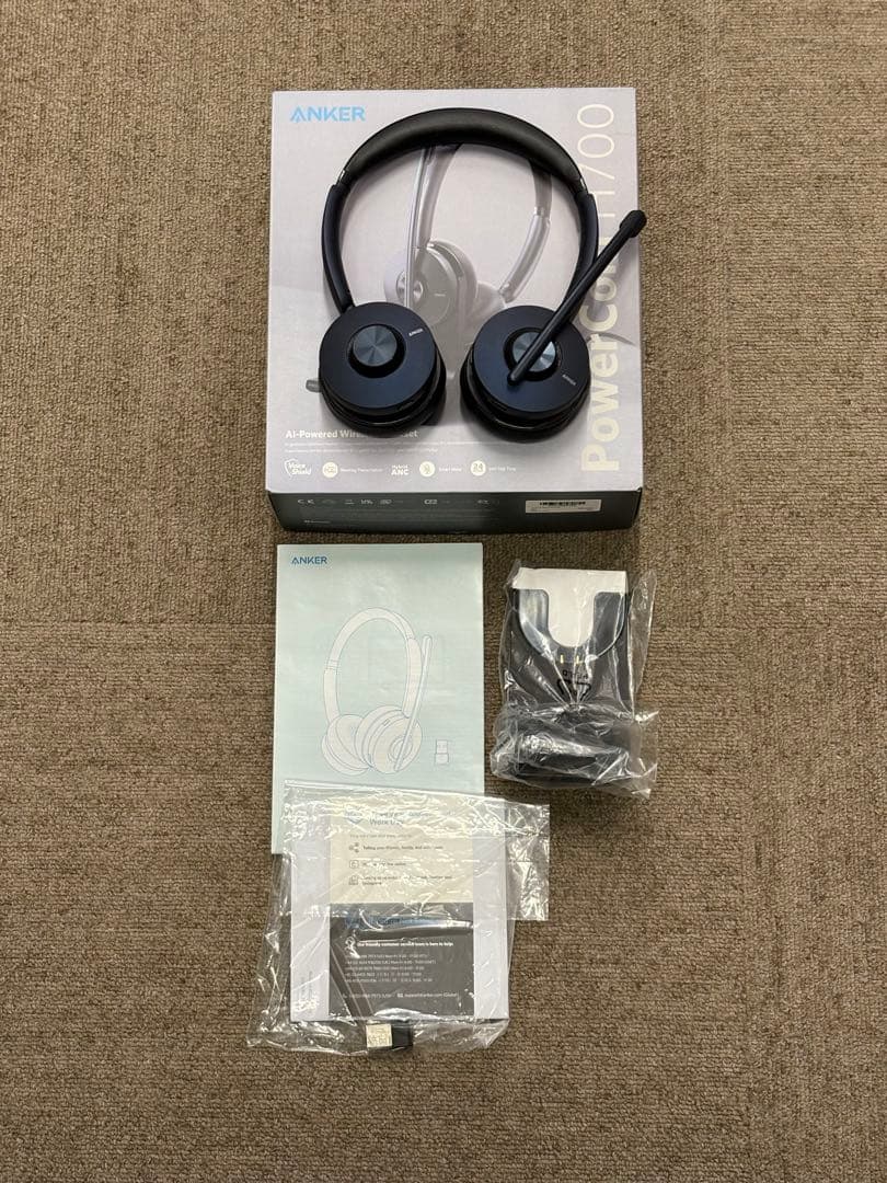 【美品】Anker PowerConf H700 スタンド・アダプタ付き 純正品