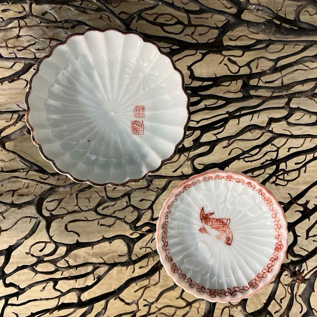 骨董　古伊万里　白磁　希少　菊割　赤絵　花綴り　魚紋　蝶々　陽刻　豆皿　５客
