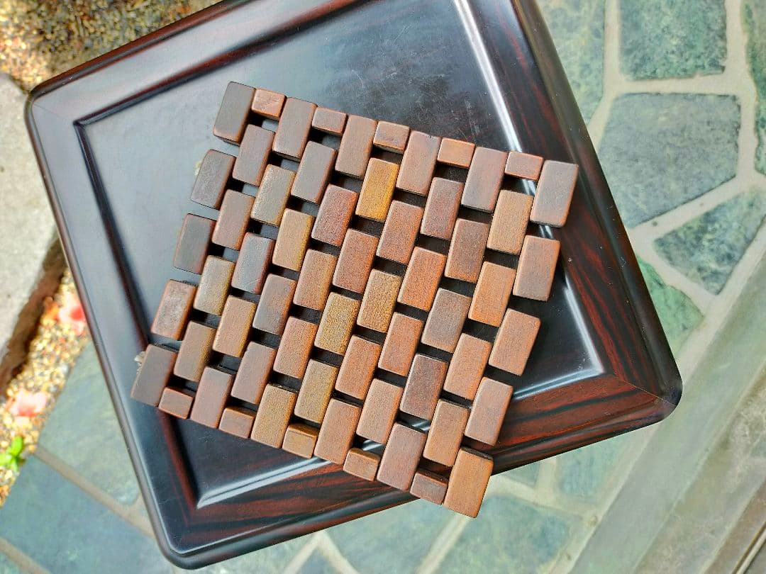 値下香炉台 花台 透かし彫り 盆栽台 和風 四つ足　木製　中古