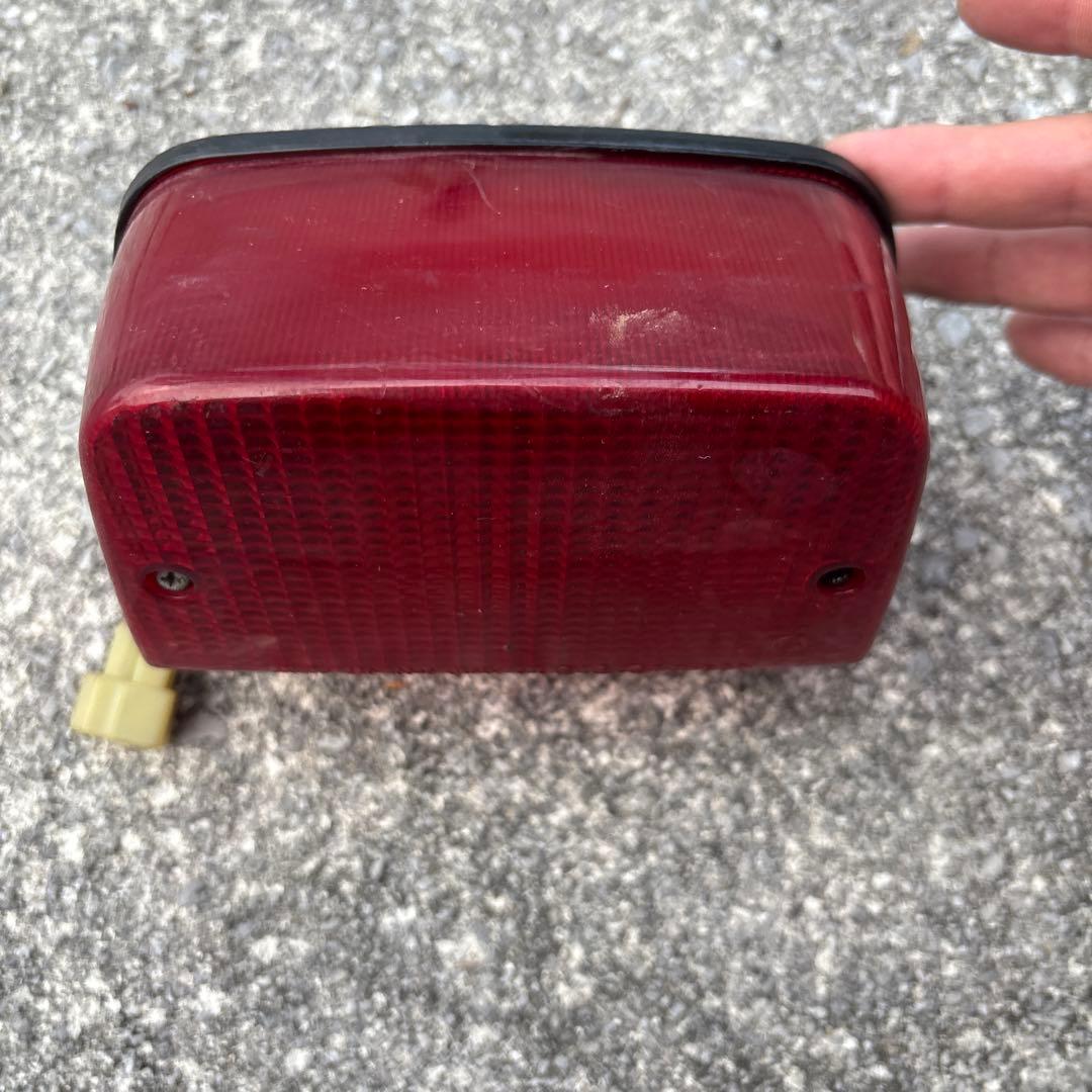 ゼファー400 純正テールランプ