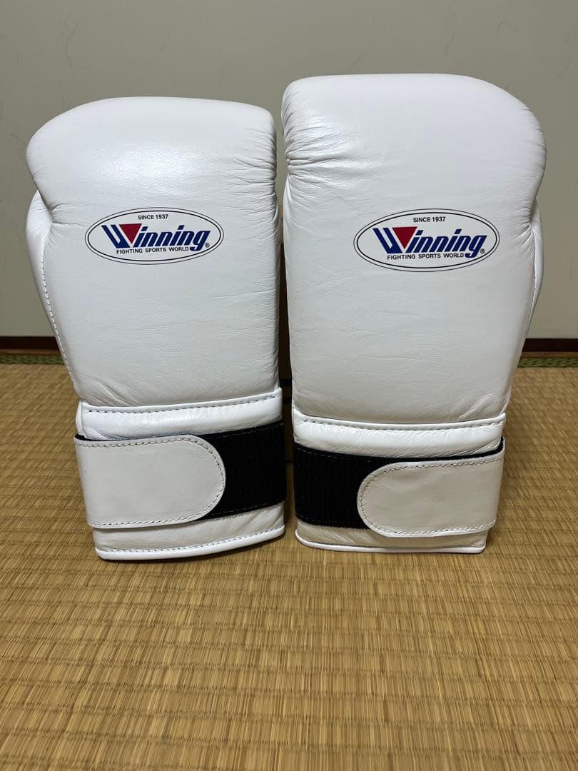 新品Winning ボクシンググローブ 14 oz ホワイト