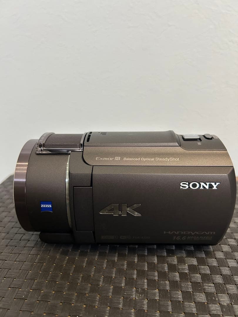 e*0様 SONY 4Kビデオカメラ FDR-AX40 ケース付き 卒業式・運動