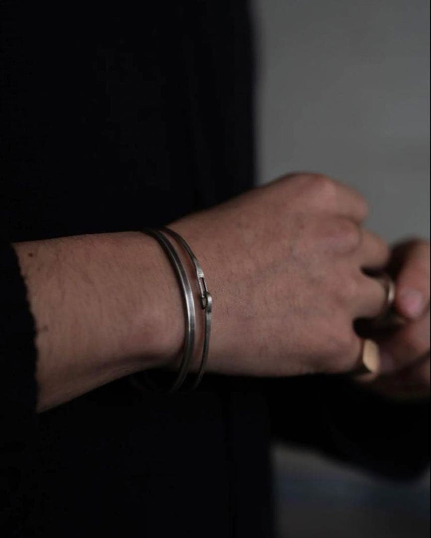 PRY シュウト Silver Hook Bangle [narrow]