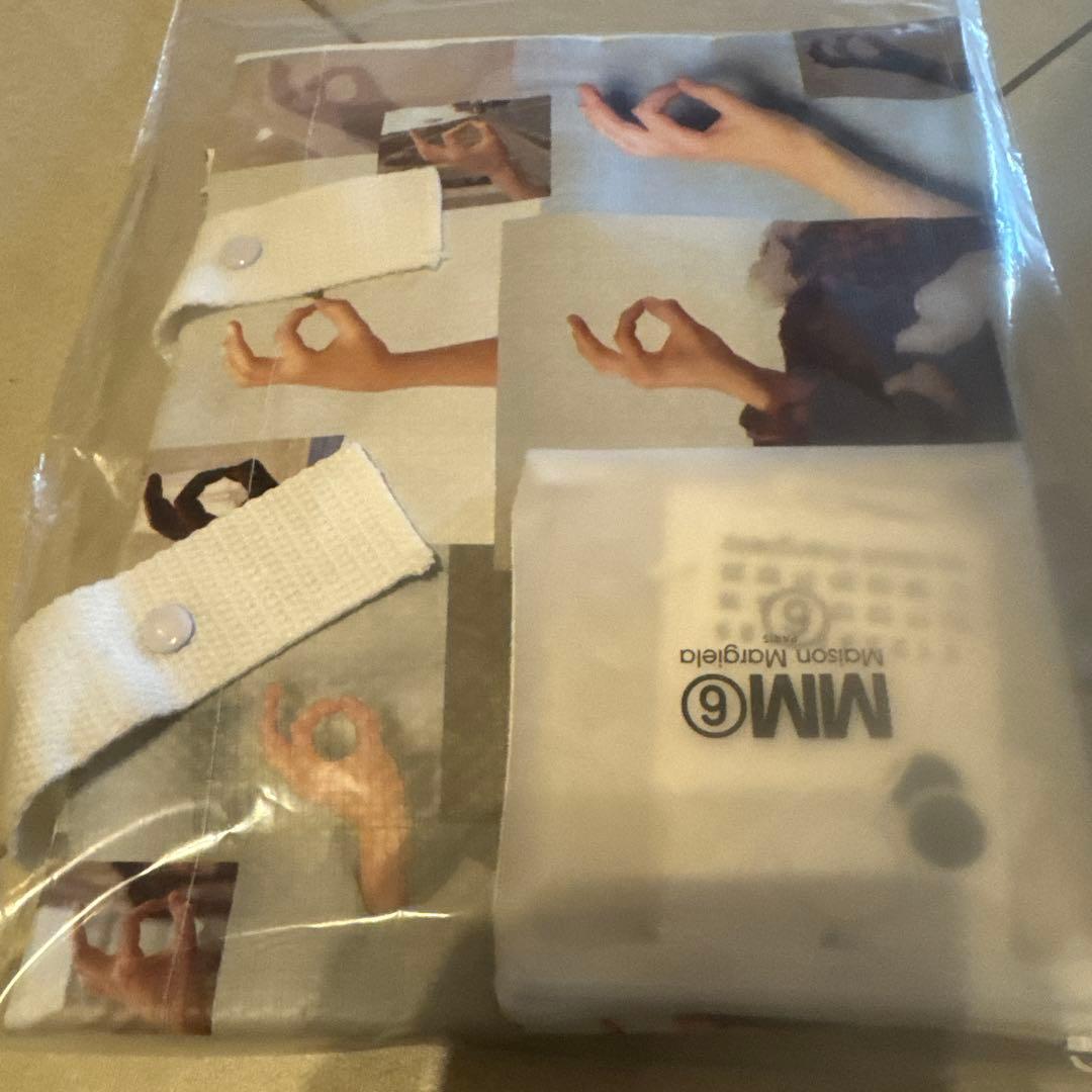 マルジェラ mm6 シルバーカラー オープンバングル　真鍮　イタリア製