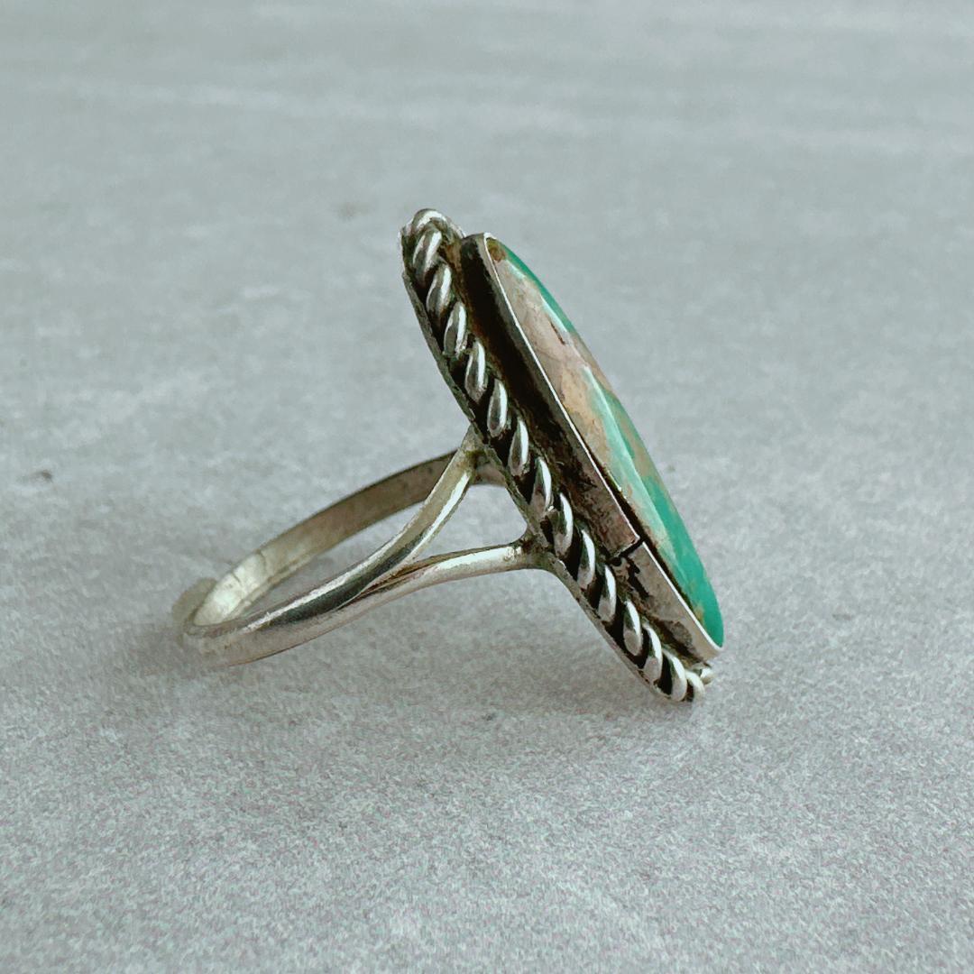 【J338】ヴィンテージ　ナバホ　ターコイズ　オーバル　シルバーリング　11号