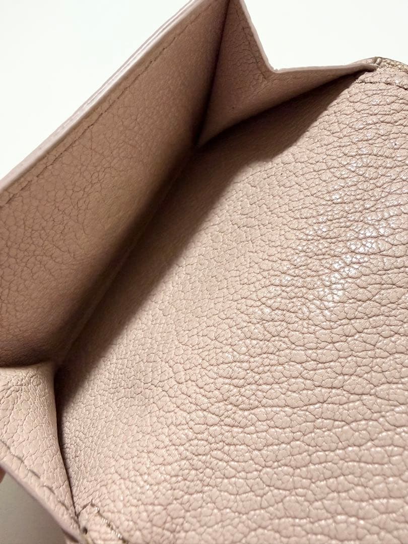 miu miu マドラスパール レザー三つ折り財布