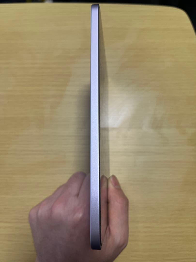 Apple iPad mini 第7世代　本体