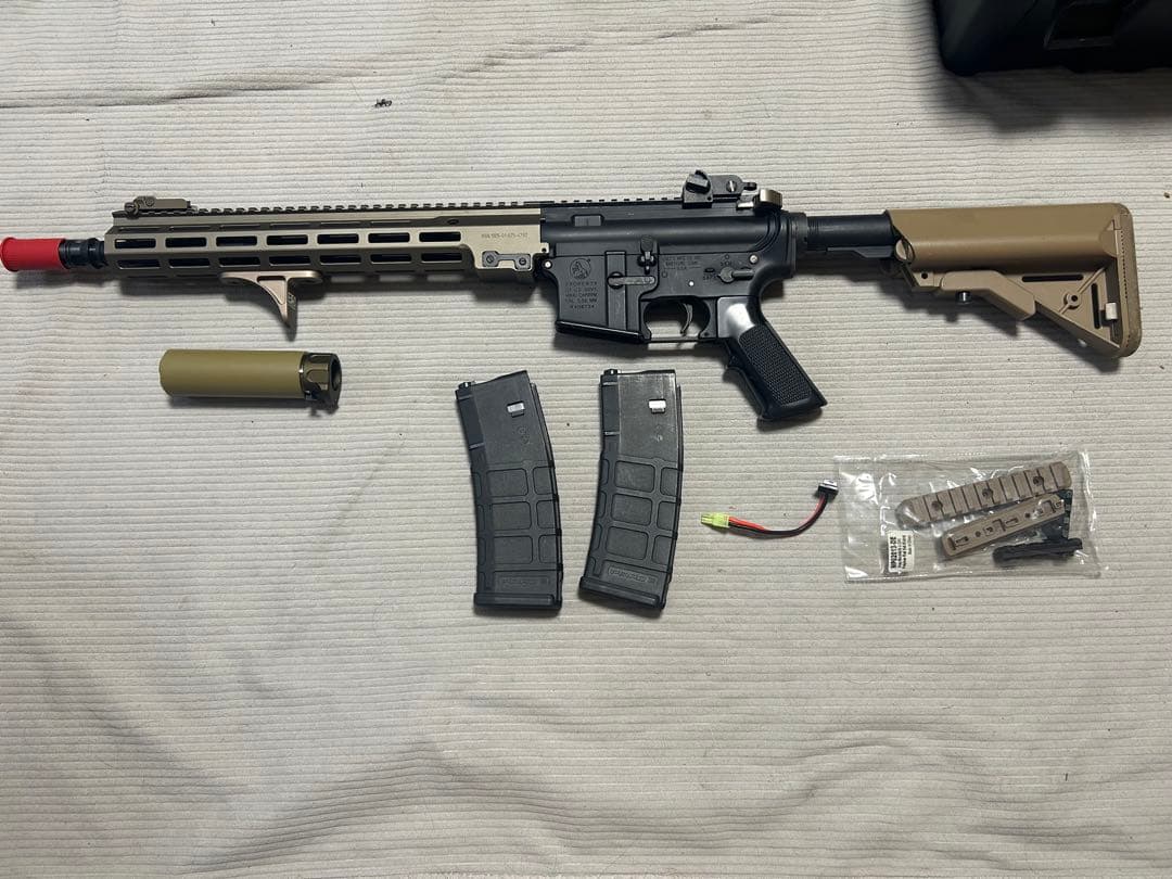 東京マルイ次世代電動ガン タンカラー URG-i 14インチ