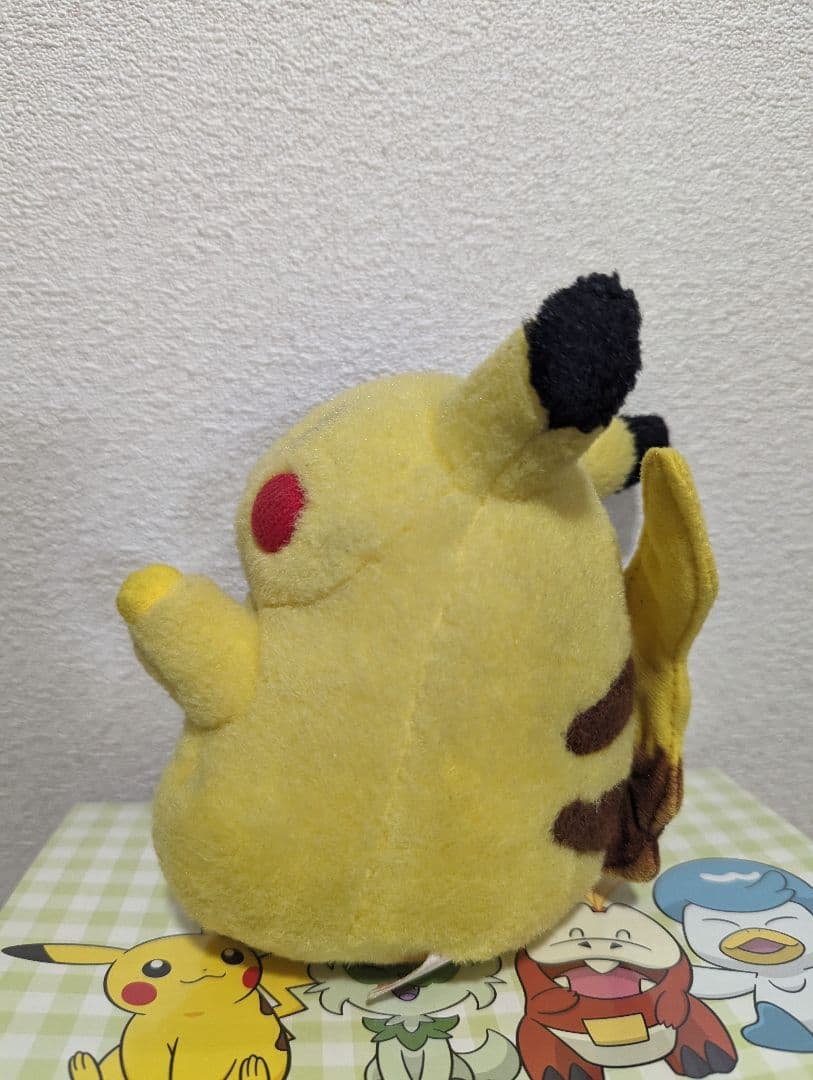 TOMY レトロ　初代 ピカチュウ　ぬいぐるみ