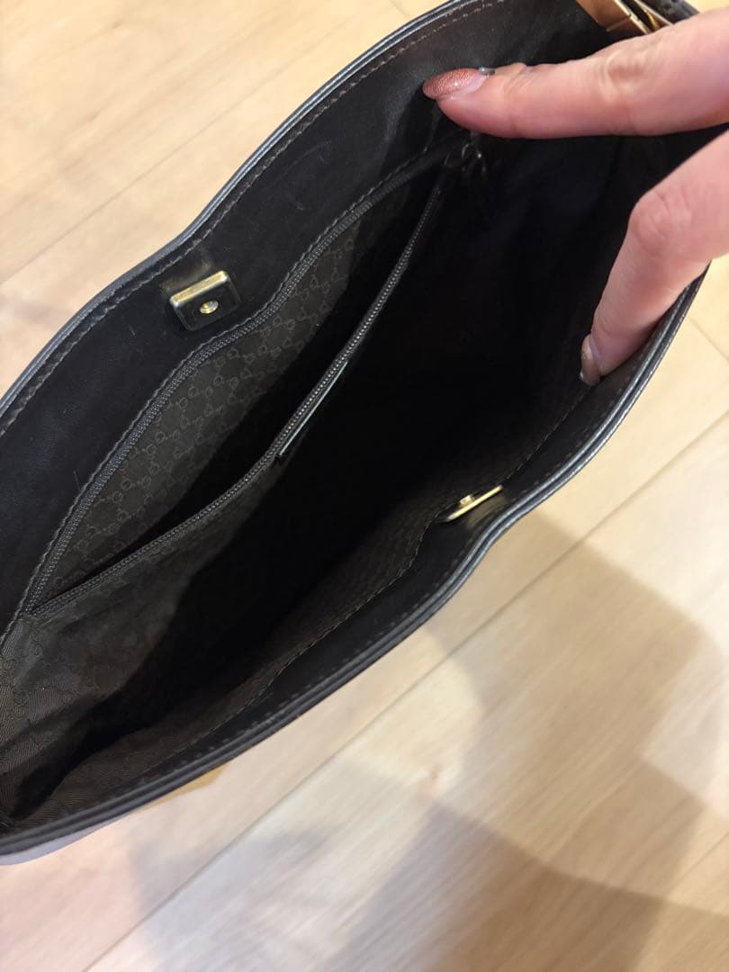 GUCCIハンドバッグ