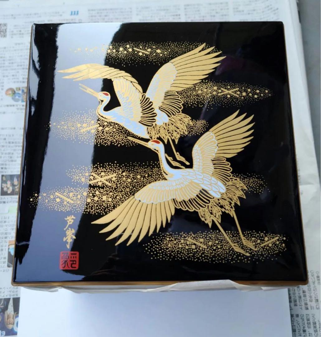 鶴の金箔装飾 3段重箱