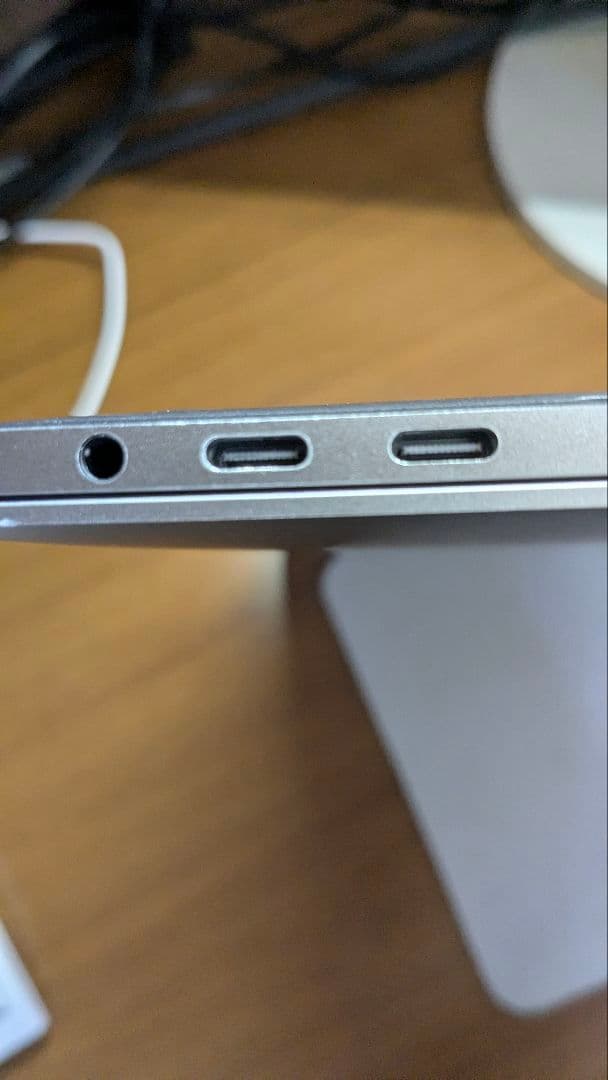 MacBook本体 Apple MacBook Pro 13-inch (2017)