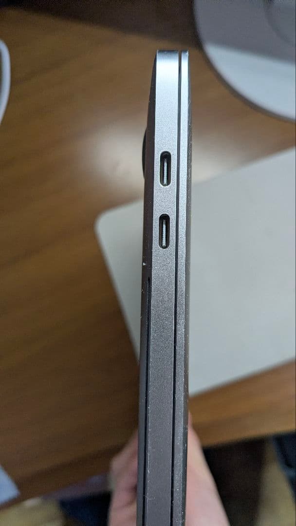 MacBook本体 Apple MacBook Pro 13-inch (2017)