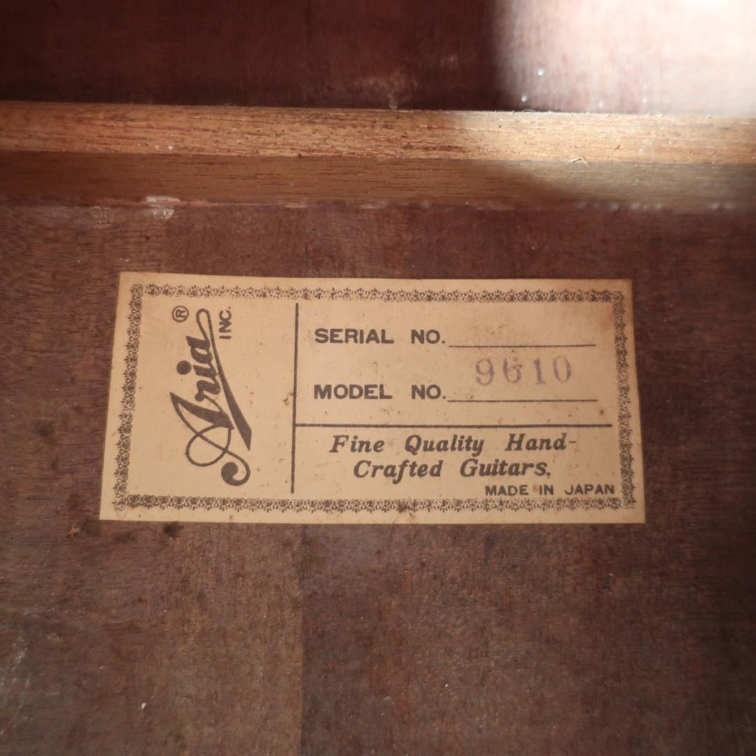 Aria ハミングバードタイプ アコースティックギター チェリーサンバースト