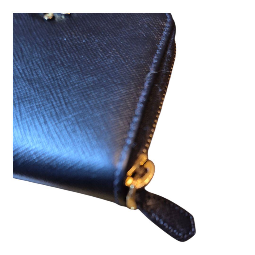 ＰＲＡＤＡ　プラダ　サフィアーノ　ケース　ラウンドファスナー　ブラック y