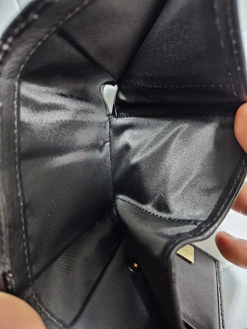 ヴィヴィアンウエストウッド がま口 財布 エナメル ブラック