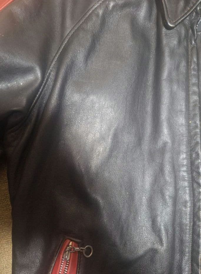 ショット SCHOTT レザーシングルライダースジャケット 黒赤