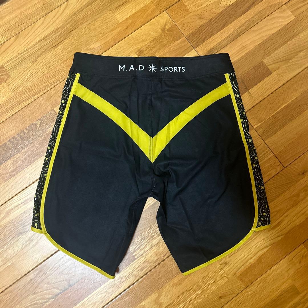 XS 26インチ MADSPORTS フィジーク　　サーフパンツ