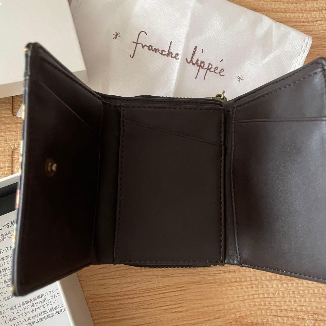 う*ぎ様 hobbyroom 黒　フランシュリッペ　三つ折り財布