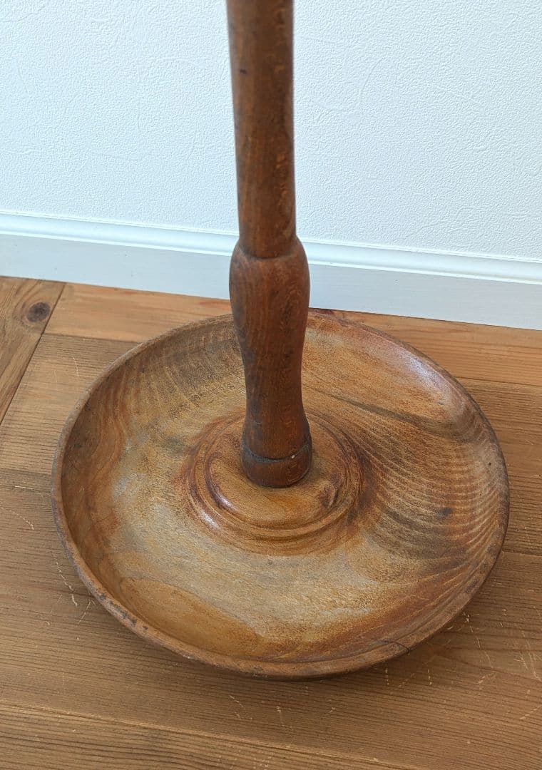 木目美しい趣ある燭台 約74cm ２台　天然木　antiques