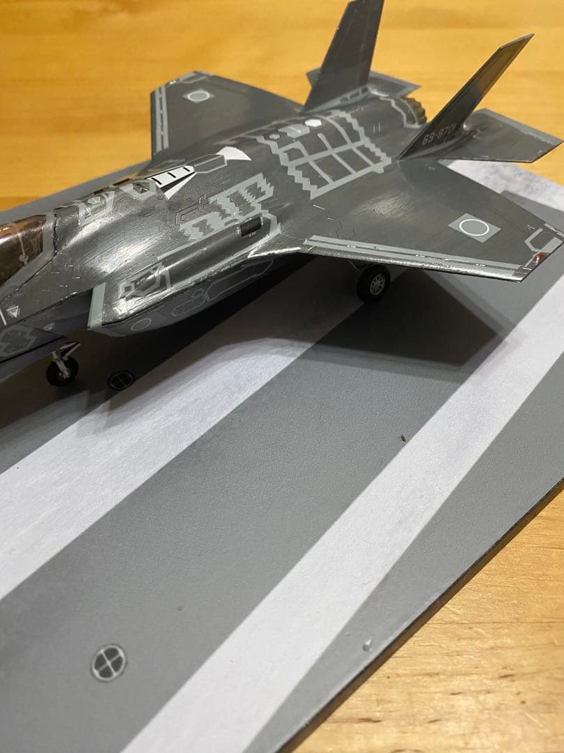 限定値下げ　1/72スケールF-35A 航空自衛隊初号機　完成品　プラモデル