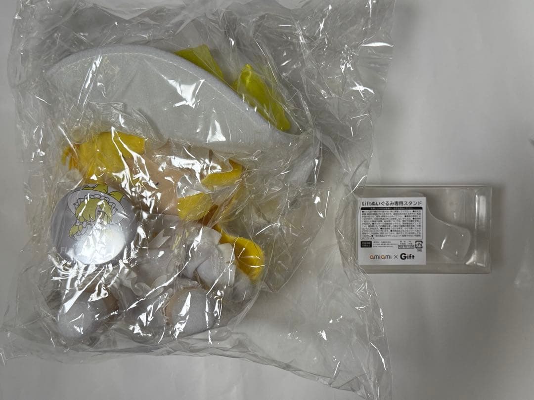 Gift 東方ぬいぐるみ ふもふもまりさ。 ゆめじくうほわいとばーじょん 缶バ