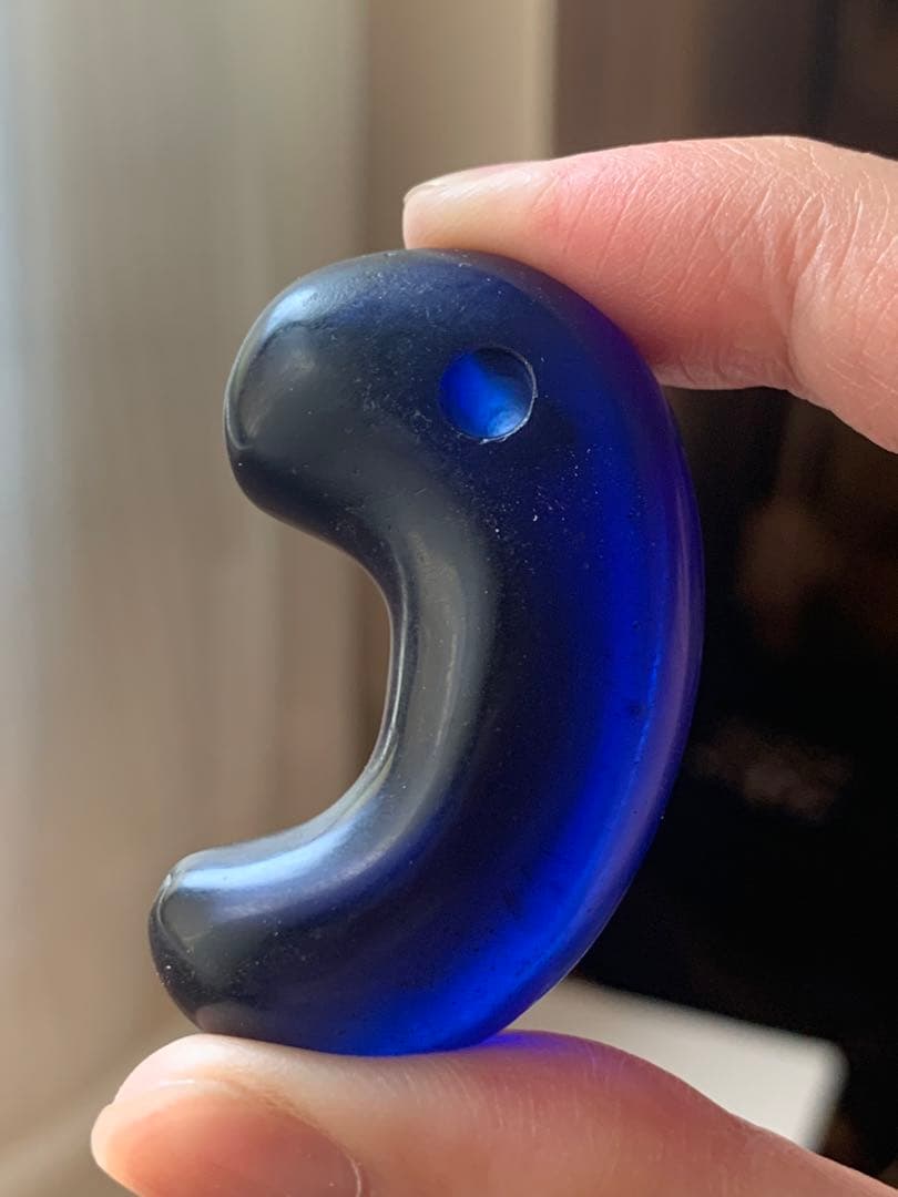 古墳期　瑠璃製勾玉　古代ガラス　出土　縄文　石器　化石　根付　糸魚川翡翠勾玉