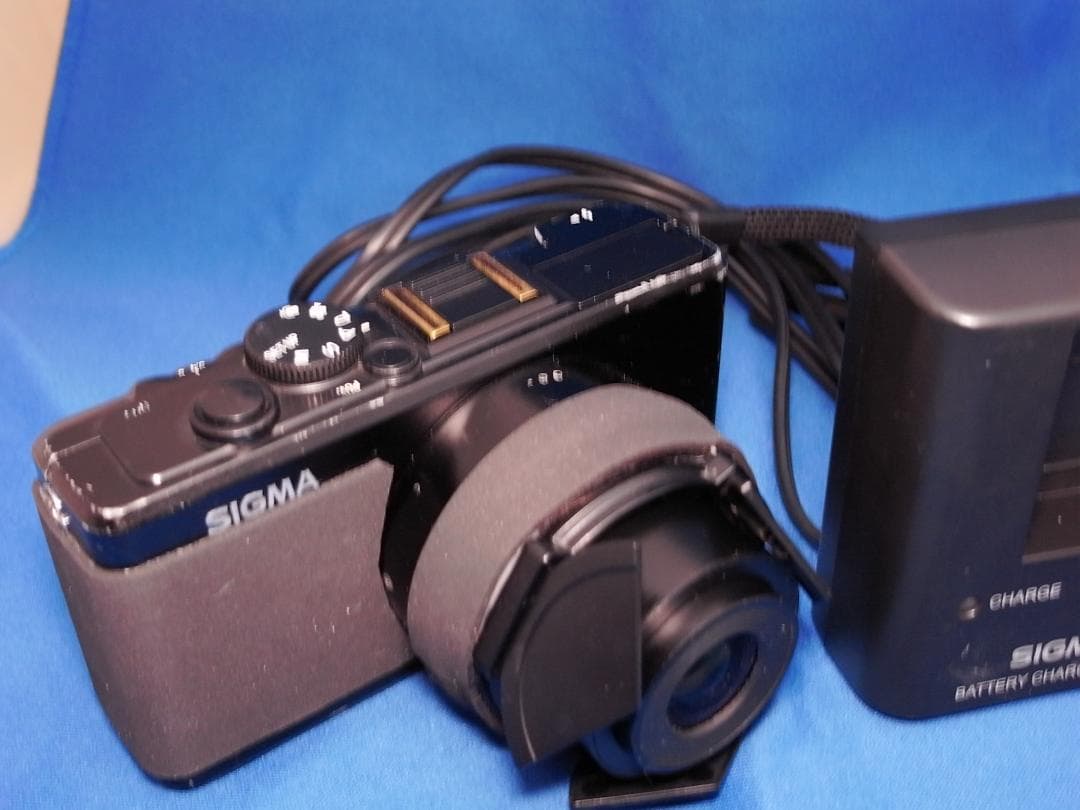 送料込み　シグマ　SIGMA DP2x 少難あり　撮影、再生など実用はOK