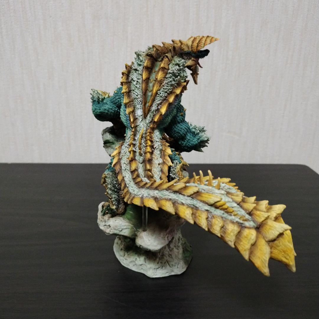 クリエイターズモデル　ジンオウガ　雷狼竜(初版)　獄狼竜　２体セット　開封済