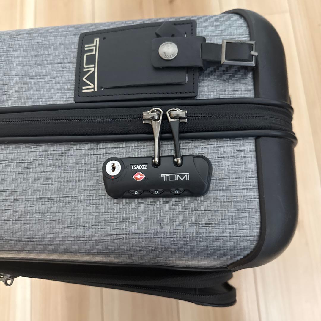 TUMI トゥミ Tegra-Lite グラファイト 25L 28704TG