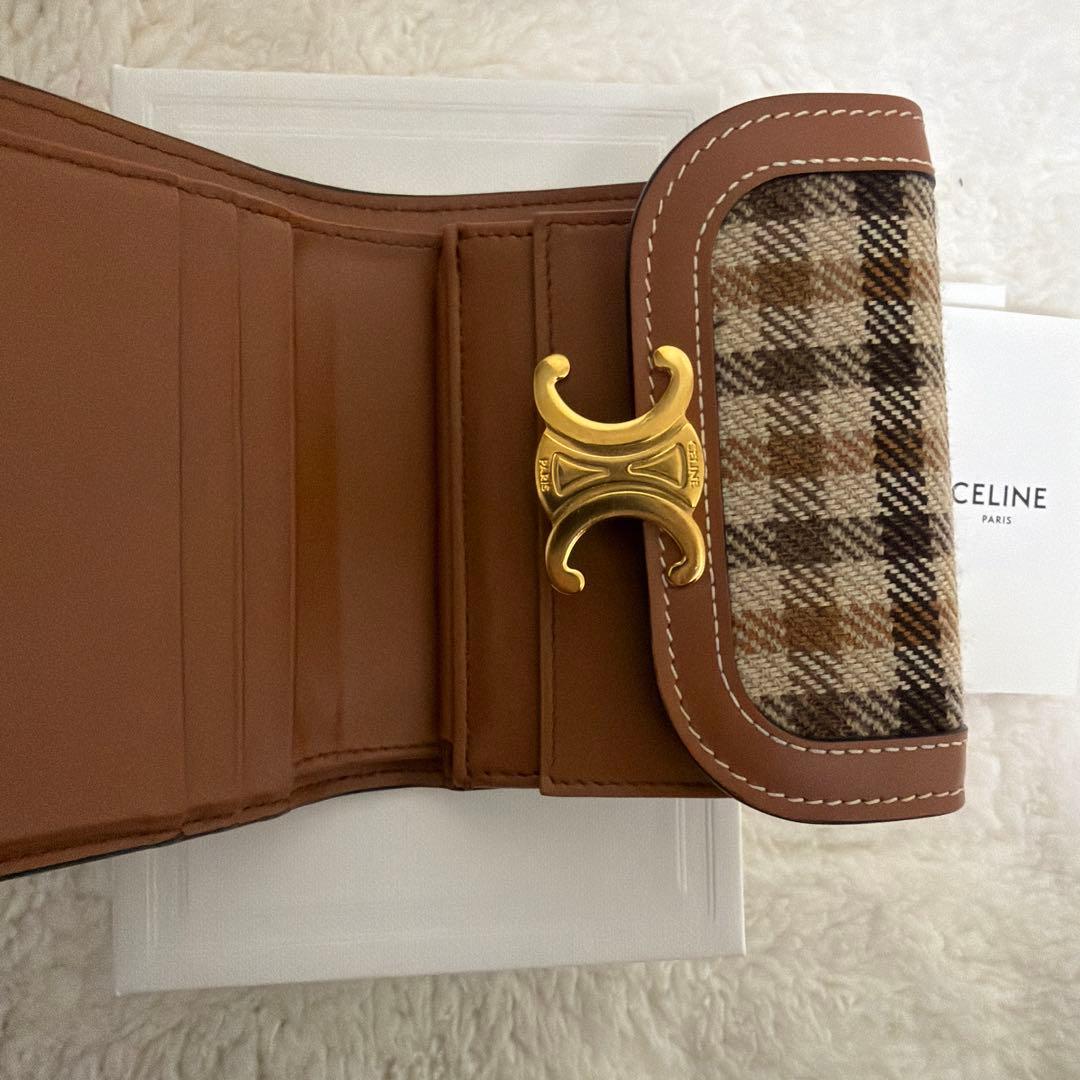 CELINE セリーヌ 財布 スモール フラップウォレット トリオンフ チェック
