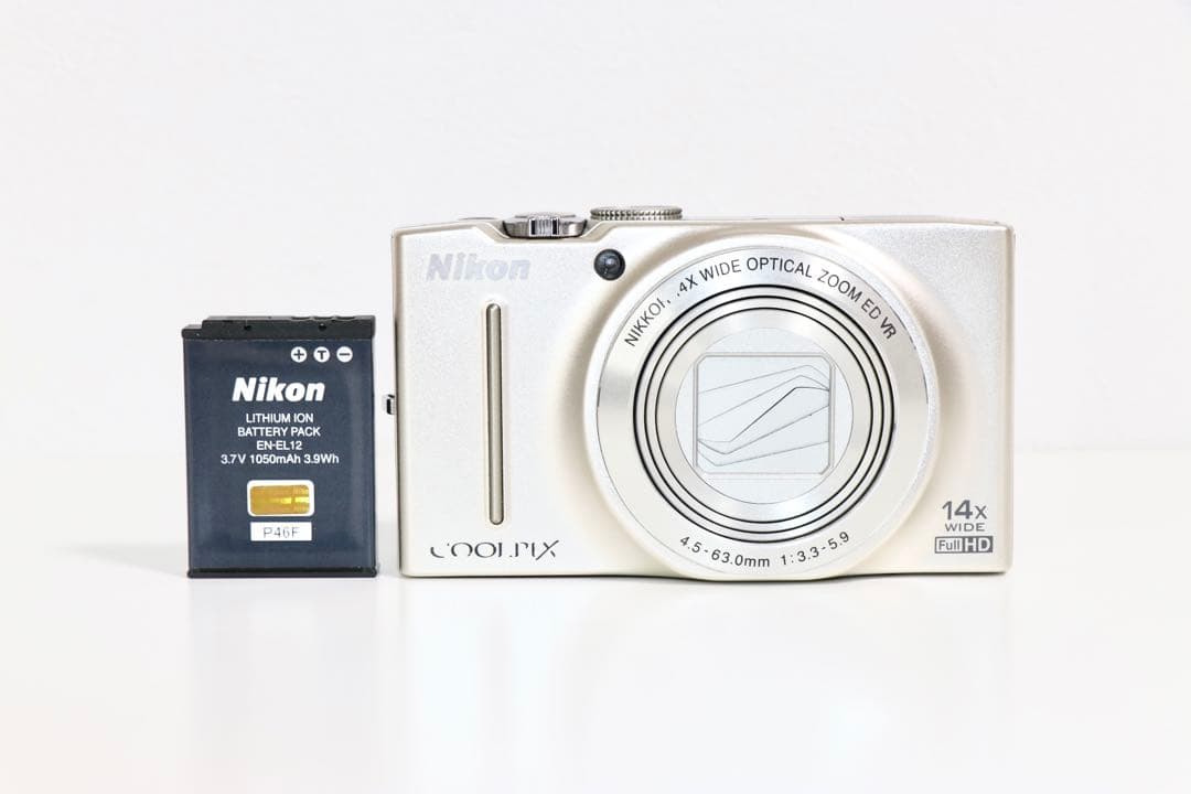 ニコン Nikon COOLPIX S8200 シルバー