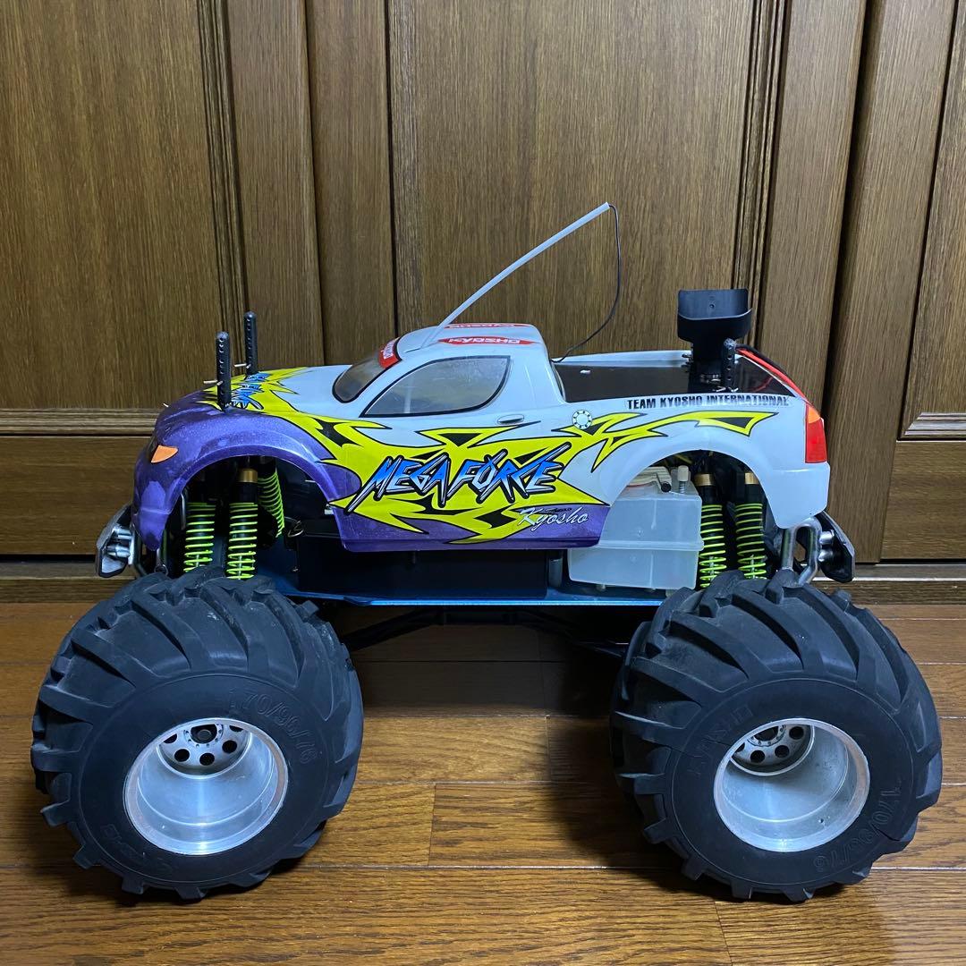京商 KYOSHO メガフォース エンジンカー