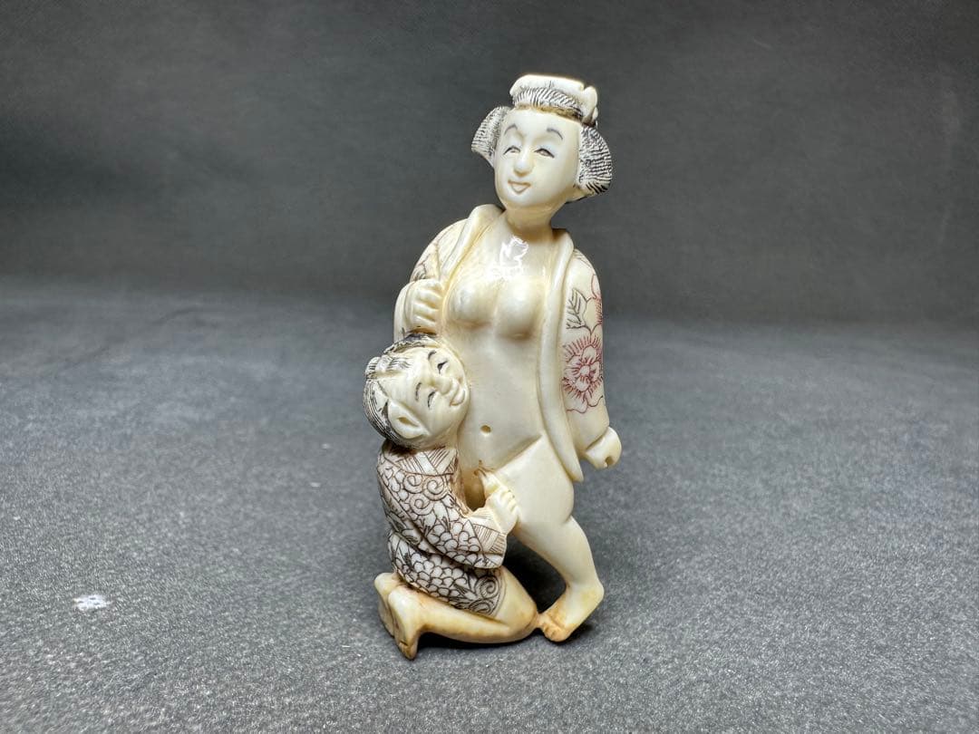 極上　根付　天然素材　アンティーク　和彫　置物　骨董　飾り物　古美術品　 置物