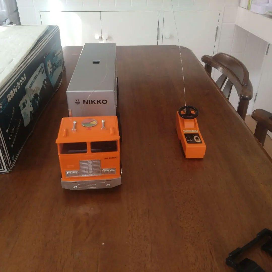 45年前のラジコントレーラー