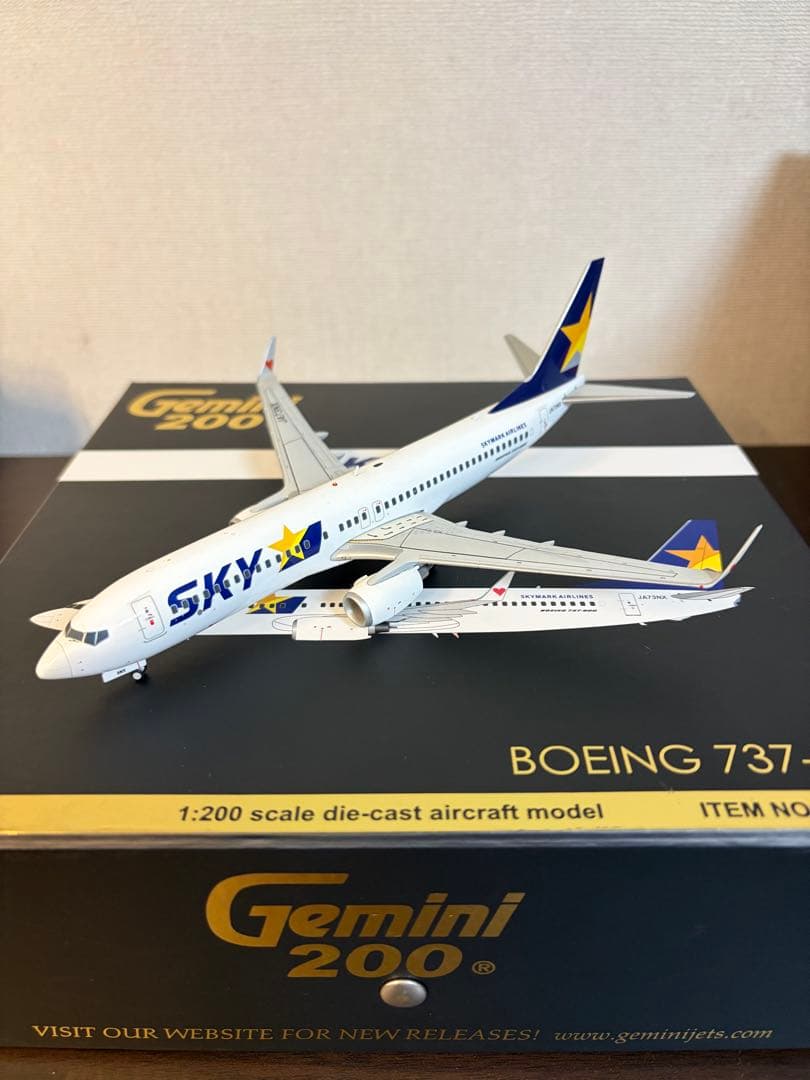 Gemini 200 スカイマーク Boeing 737-800
