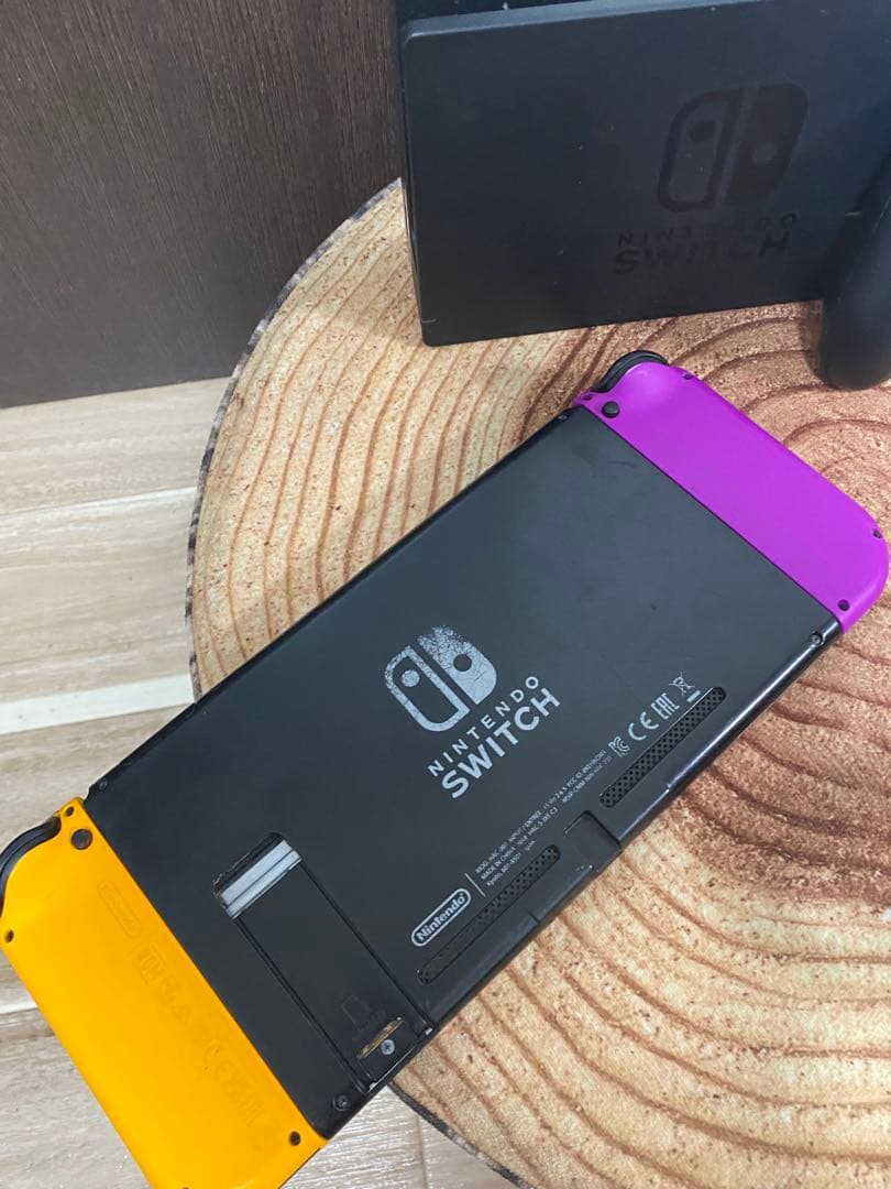 Nintendo Switch ニンテンドースイッチ本体　PPL/YEL箱無し①