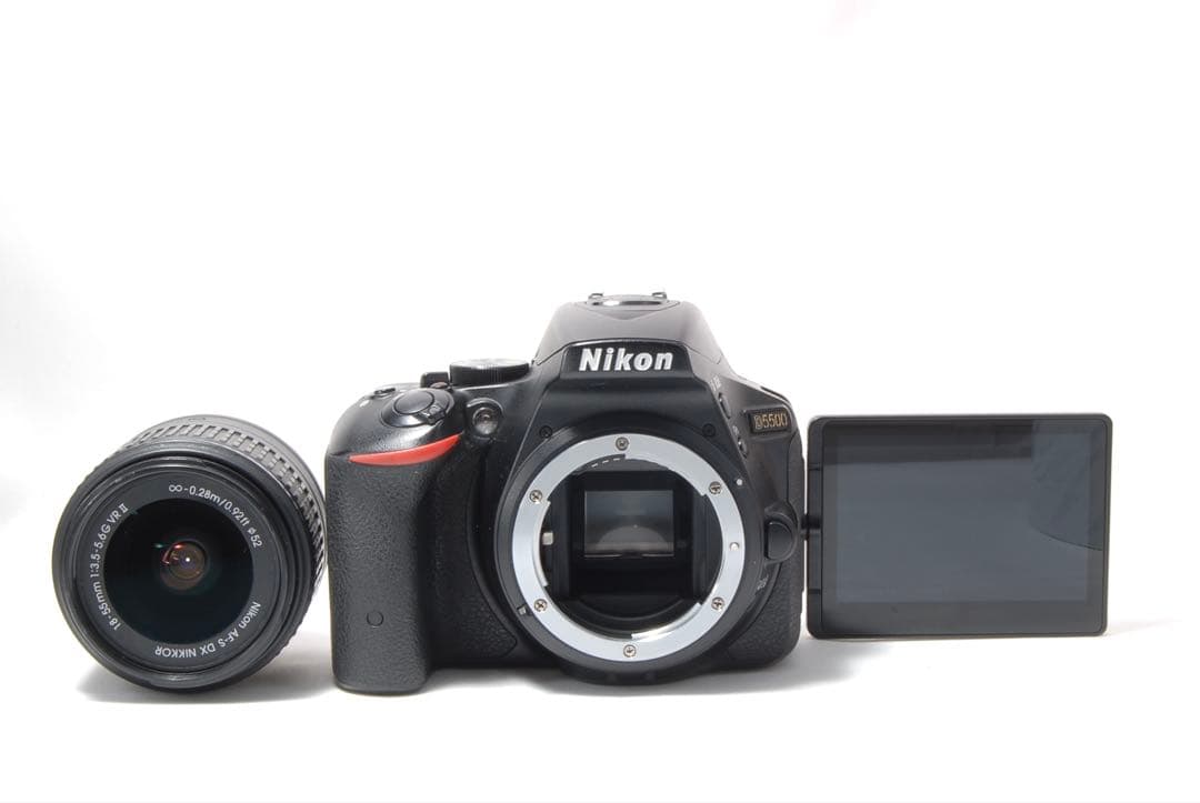 美品✨スマホ転送OK 高画質 Nikon D5500 レンズキット　自撮りOK