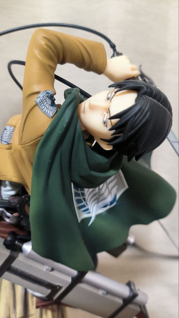 コトブキヤ ARTFX J 進撃の巨人 リヴァイ エレン スケール フィギュア