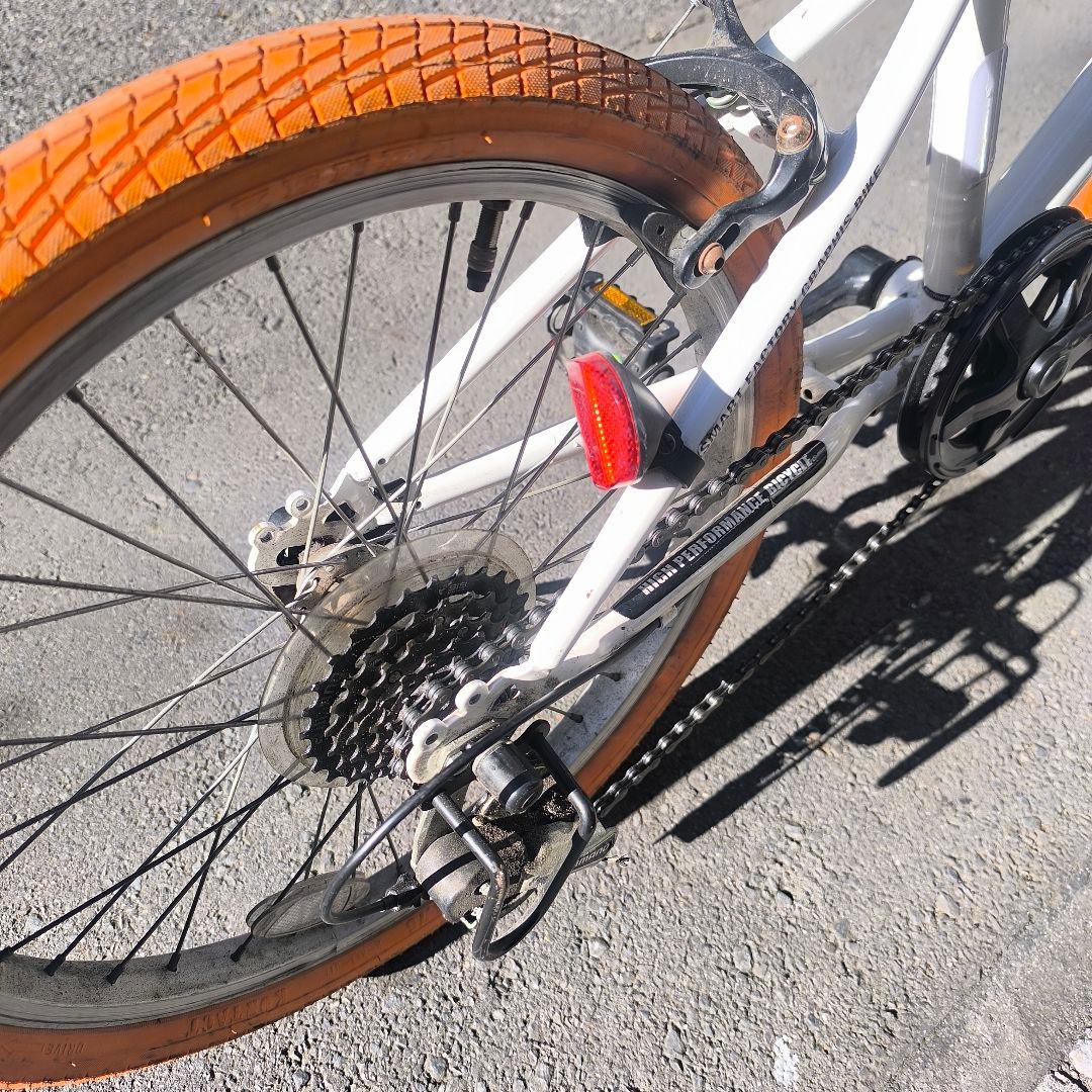 GRAPHIS子供用 自転車 20インチ (東京都墨田区付近で引渡し）