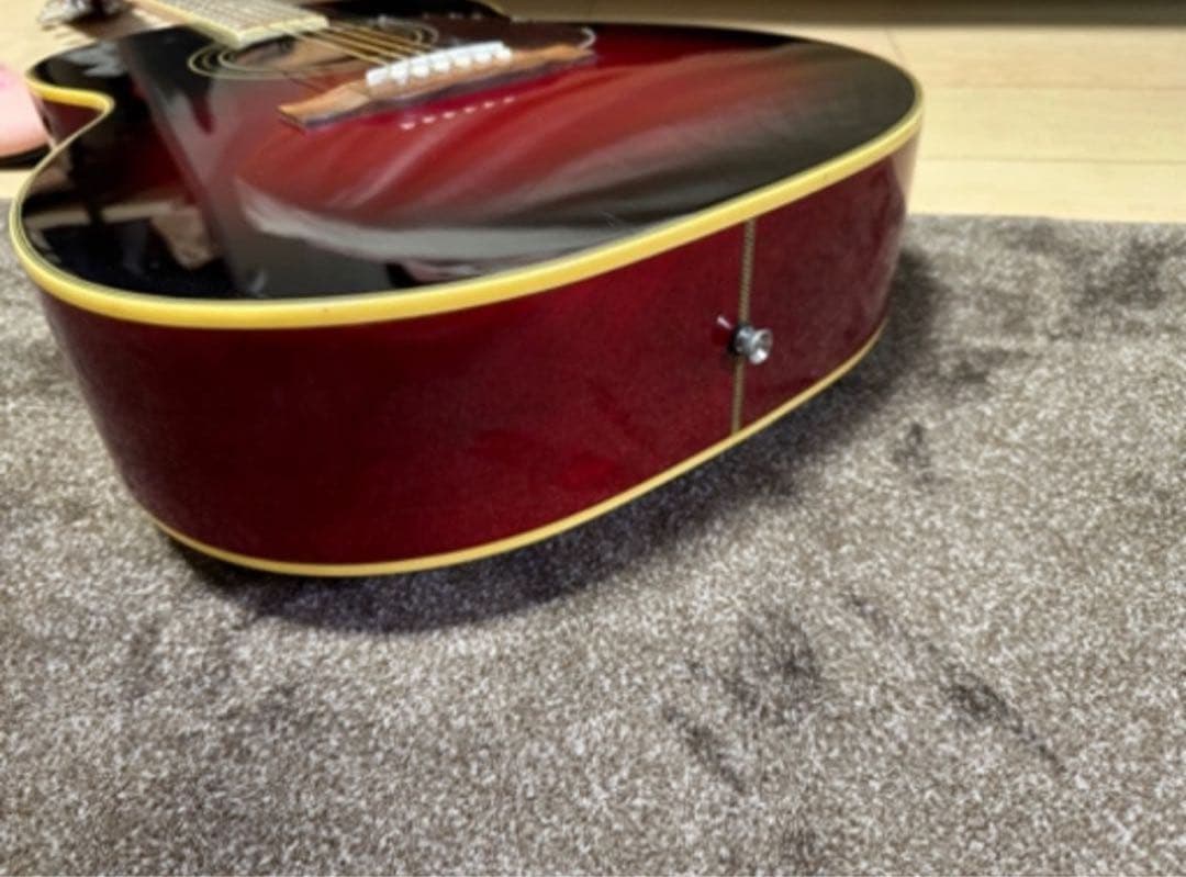 アコースティックギター レッドグラデーション
