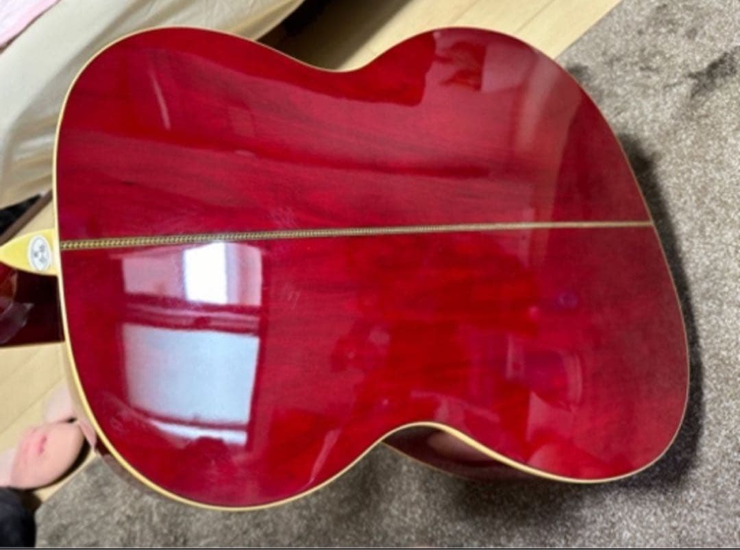 アコースティックギター レッドグラデーション