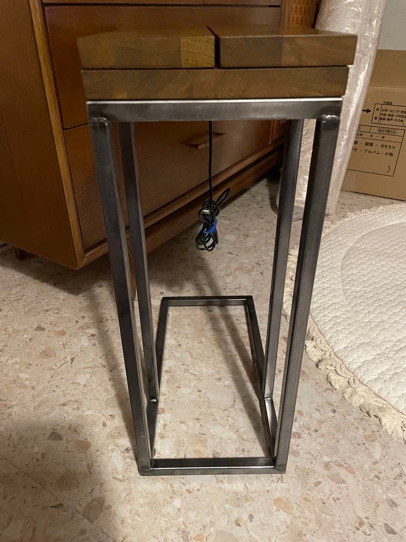 ジャーナルスタンダードファニチャー　サイドテーブル