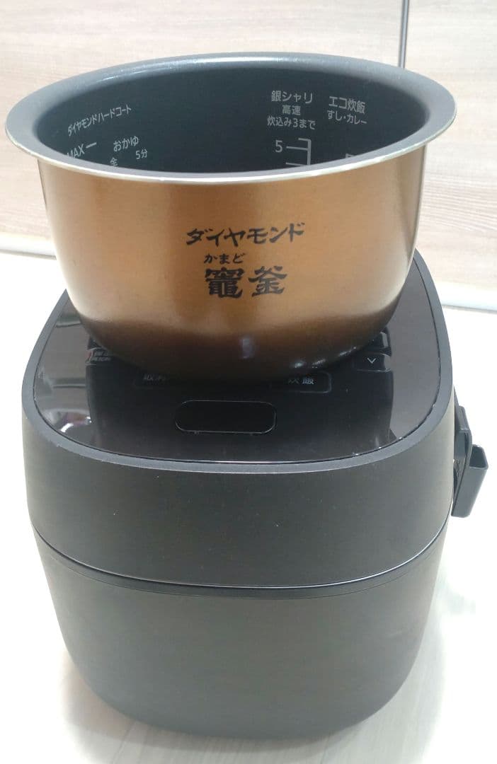 Panasonic 可変圧力IHジャーSR-MPW10E8 5.5号炊き1.0L