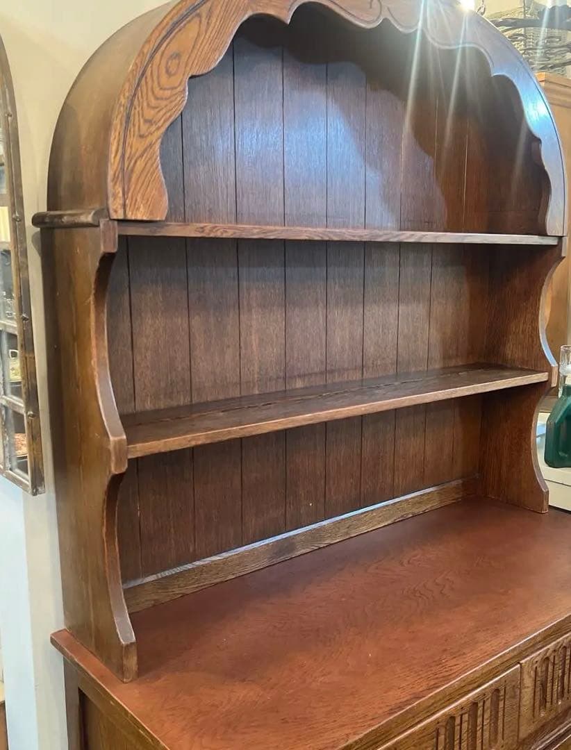 英国アンティーク木製キャビネット オープンシェルフ付き