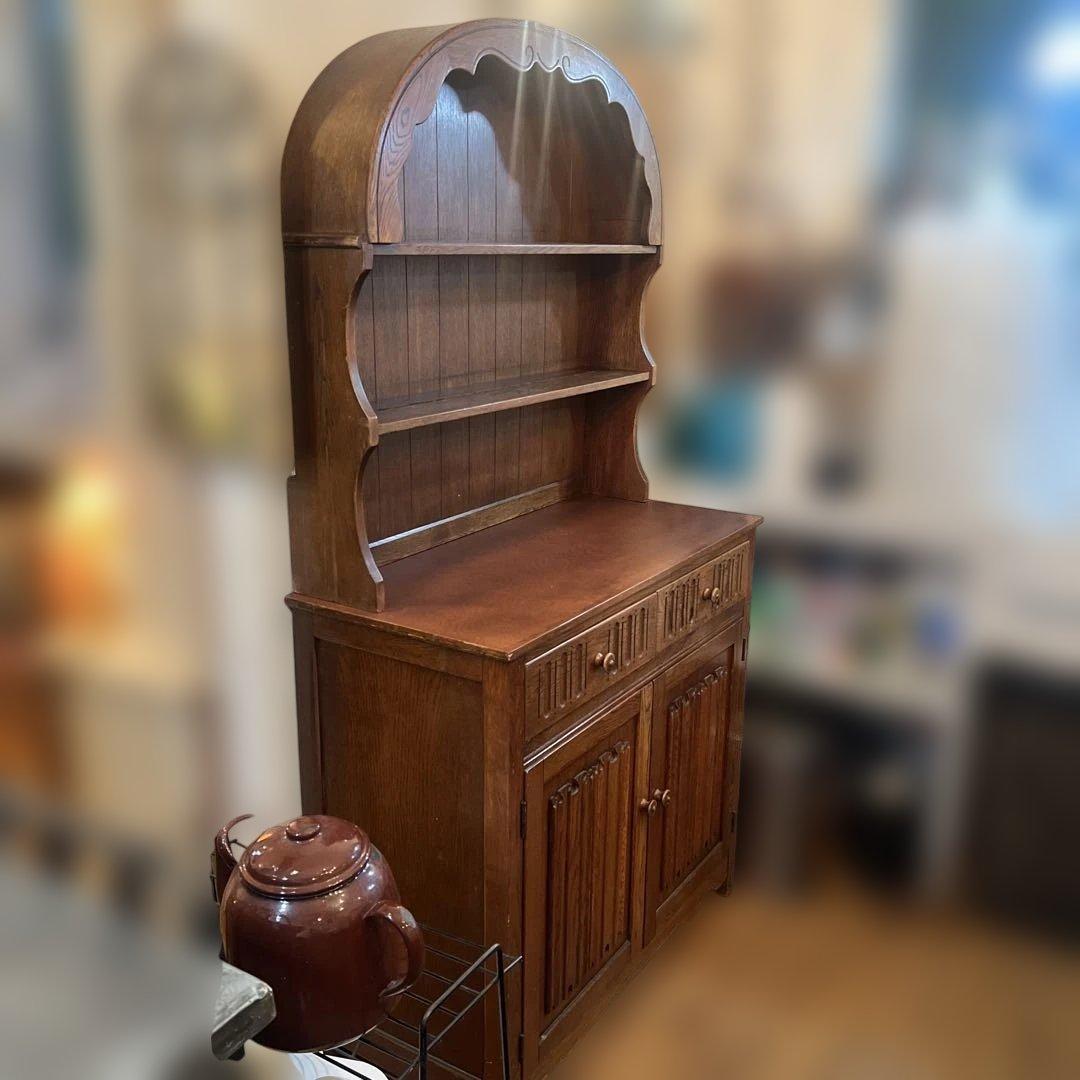英国アンティーク木製キャビネット オープンシェルフ付き